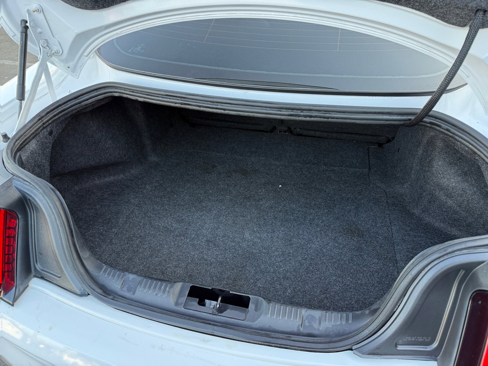 Used 2017 Ford Mustang Premium image 18