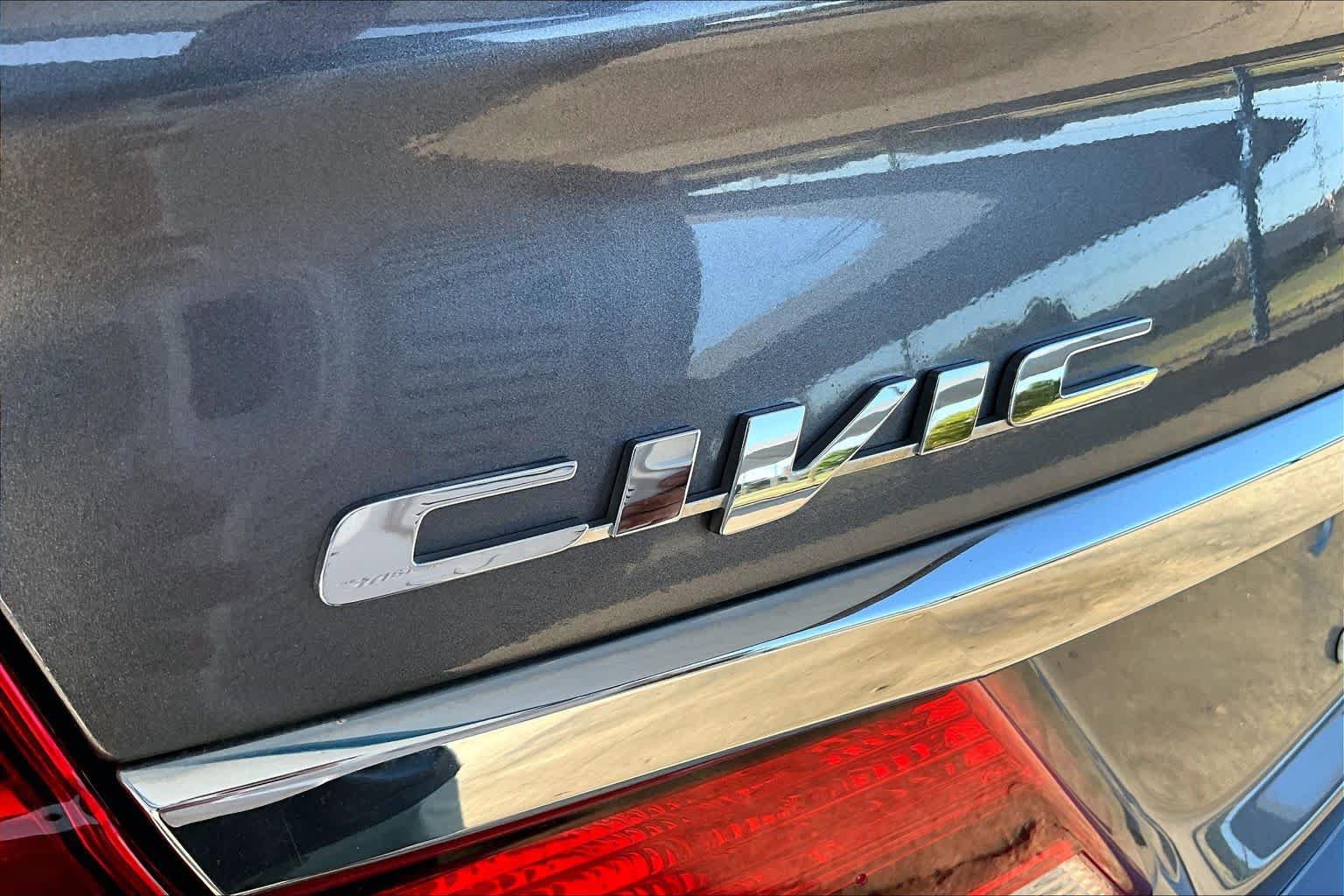Used 2015 Honda Civic SE image 30