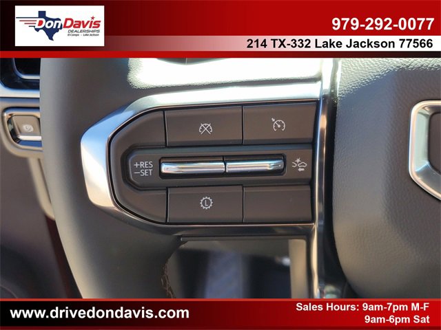New 2026 GMC Yukon XL AT4 image 25