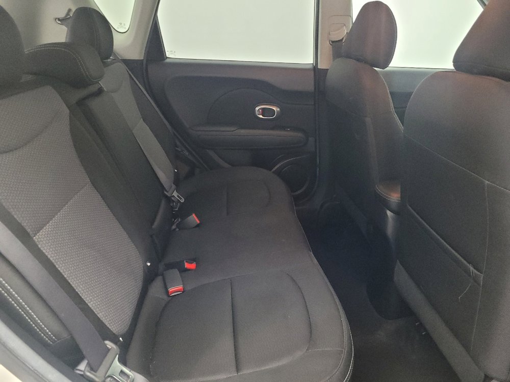 Used 2019 Kia Soul + image 19