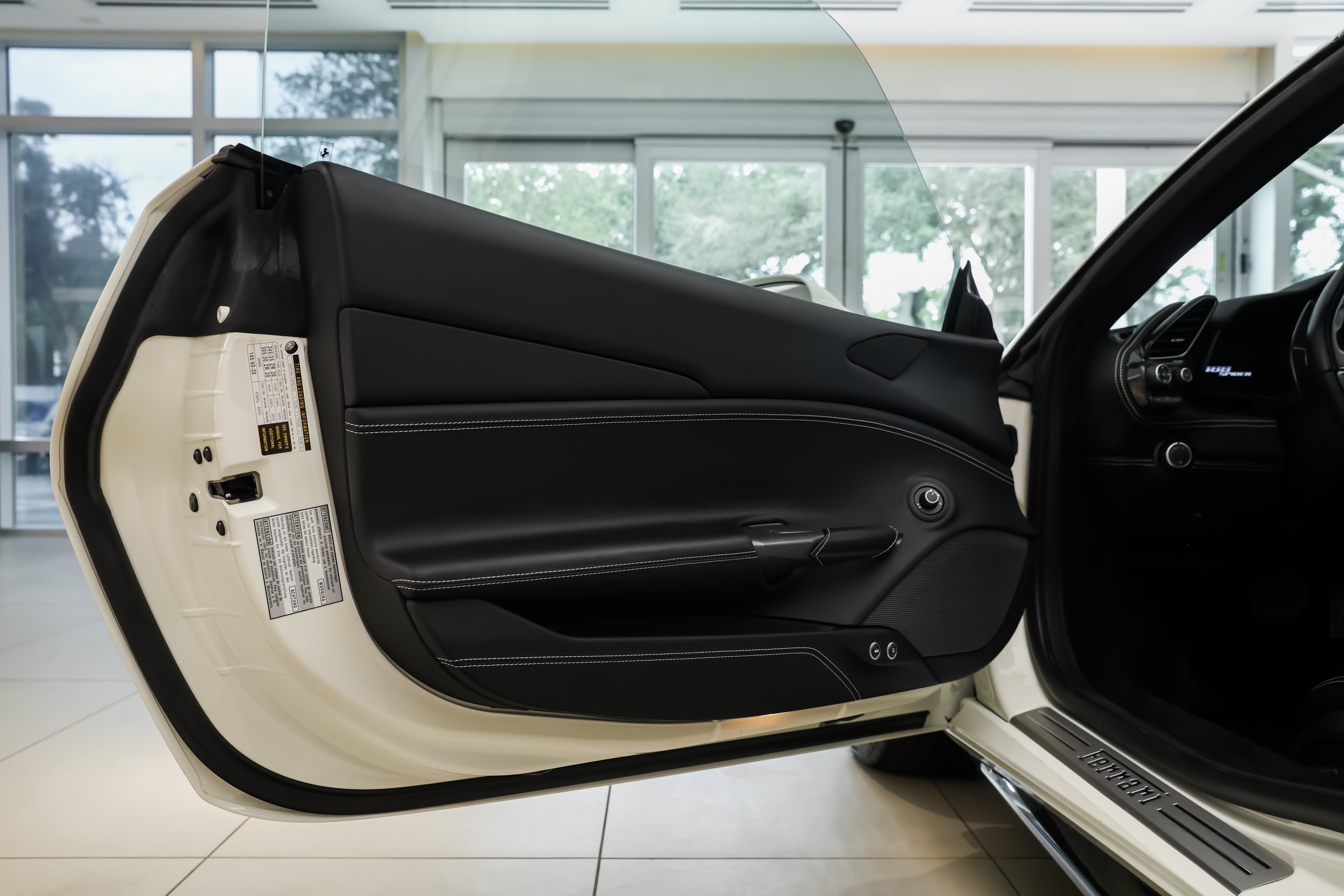 Used 2018 Ferrari 488 Spider RWD image 48