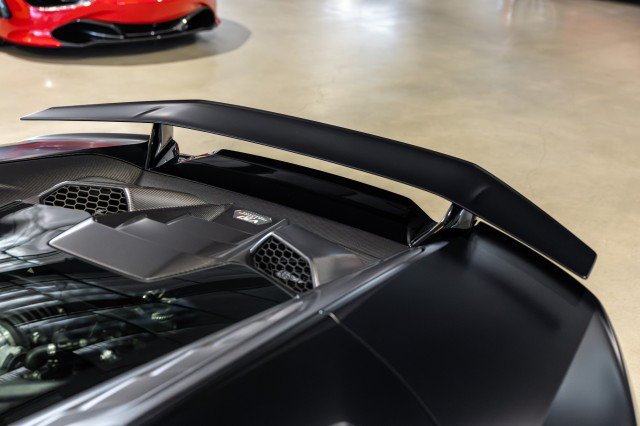Used 2023 Lamborghini Huracan Tecnica RWD image 16