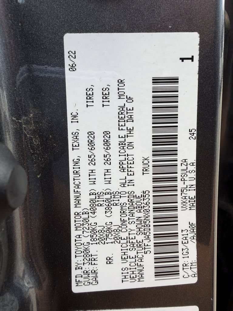 Used 2022 Toyota Tundra Limited AWD/4WD image 30