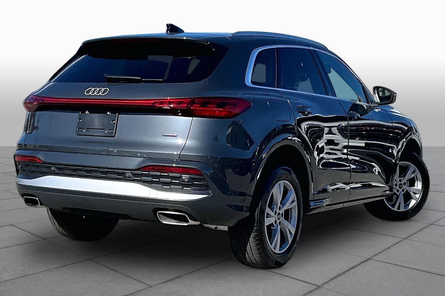 Used 2025 Audi Q5 Premium w/ Convenience Package AWD/4WD image 13