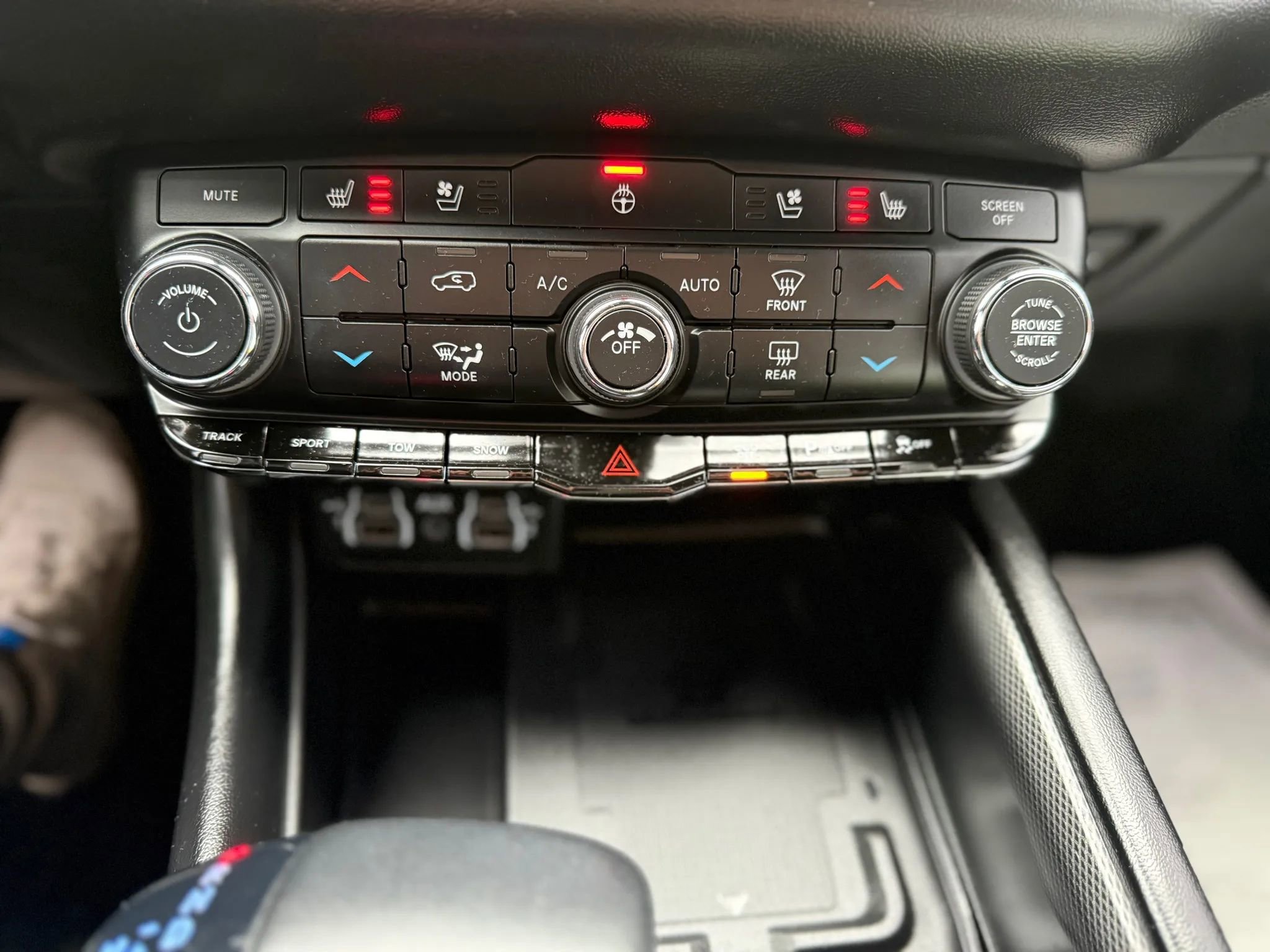 Used 2022 Dodge Durango R/T w/ Tow 'N Go Group image 30