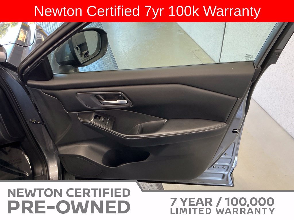 Used 2026 Nissan Rogue SV w/ Cold Weather Package FWD image 37