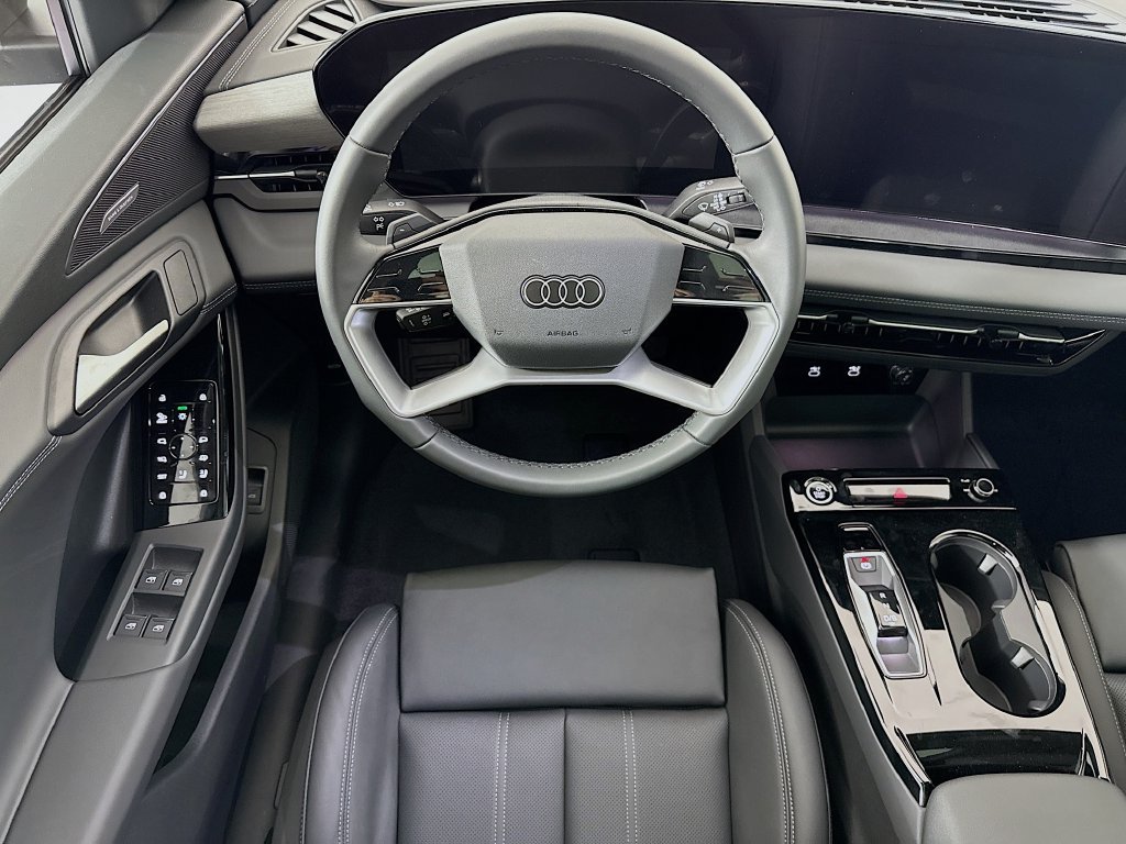 Used 2025 Audi Q6 e-tron Premium Plus AWD/4WD image 12