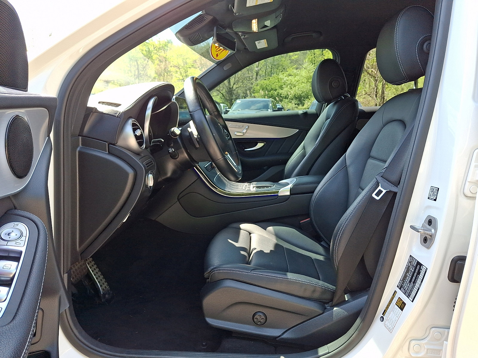 Used 2022 Mercedes-Benz GLC 300 4MATIC image 13