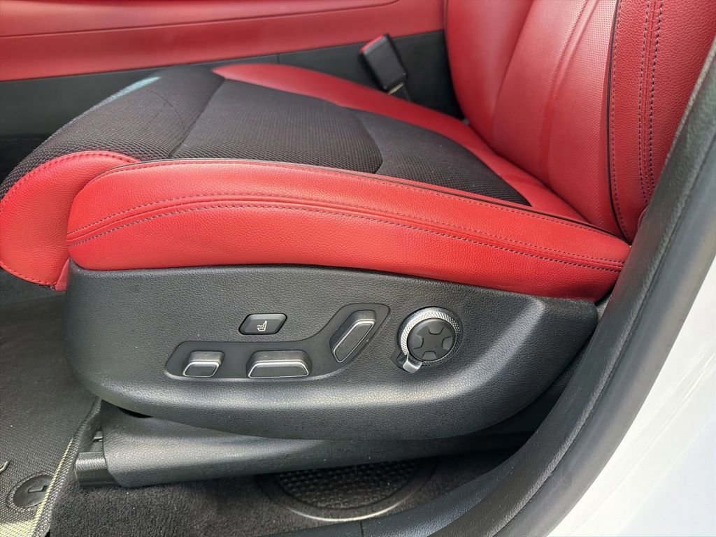 Used 2023 Genesis GV70 2.5T w/ Sport Prestige Package AWD/4WD image 22