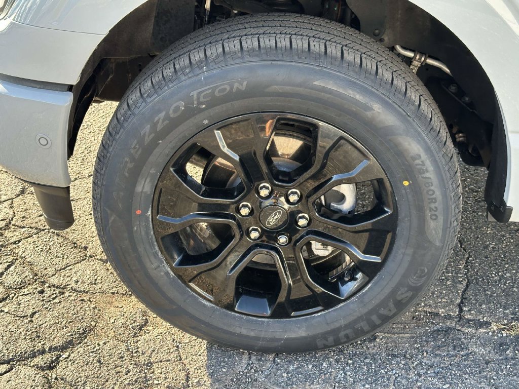 Used 2023 Ford F150 Platinum w/ Equipment Group 701A High AWD/4WD image 9