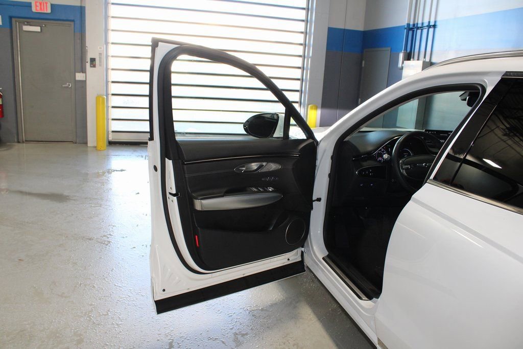 Used 2023 Genesis GV70 2.5T w/ Select Package image 7