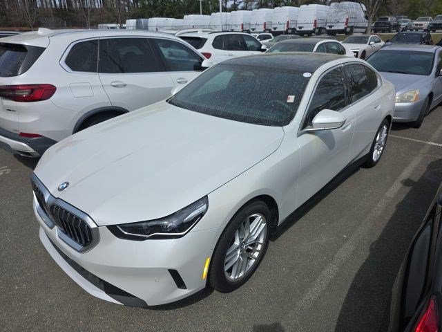 Certified 2025 BMW 530i w/ Premium Package image 13