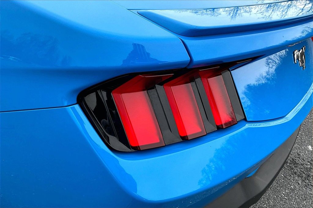 Used 2024 Ford Mustang Premium image 21