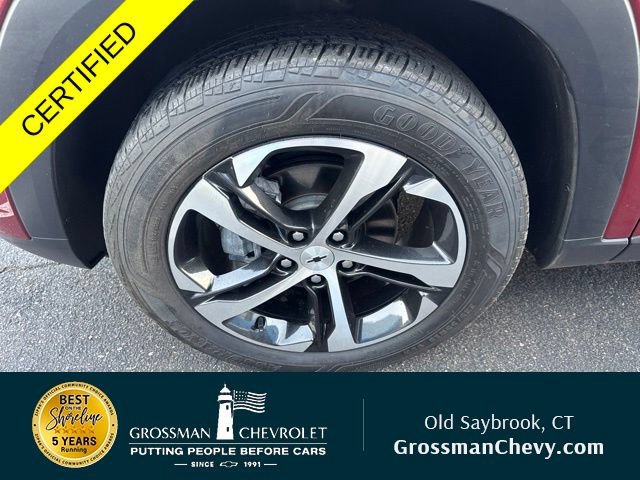 Used 2024 Chevrolet Trax RS FWD image 29