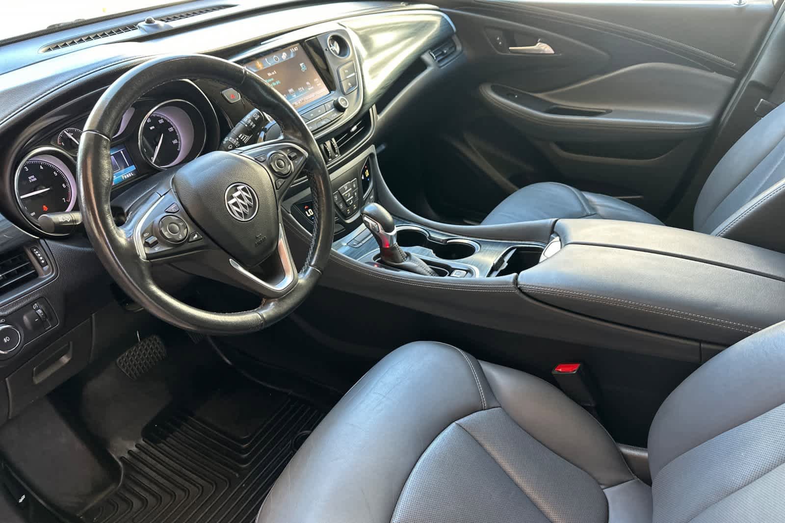Used 2020 Buick Envision Essence FWD image 9