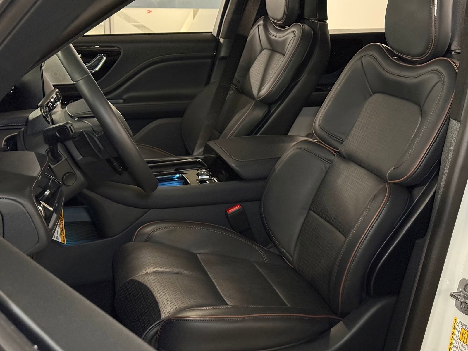 New 2026 Lincoln Aviator Black Label w/ Black Label Special Edition image 27