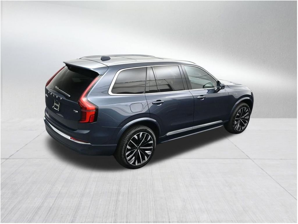 New 2026 Volvo XC90 T8 Core AWD/4WD image 17