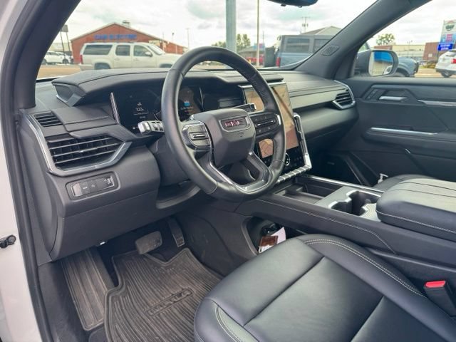 Used 2026 GMC Acadia Elevation w/ Elevation Premium Package FWD image 19
