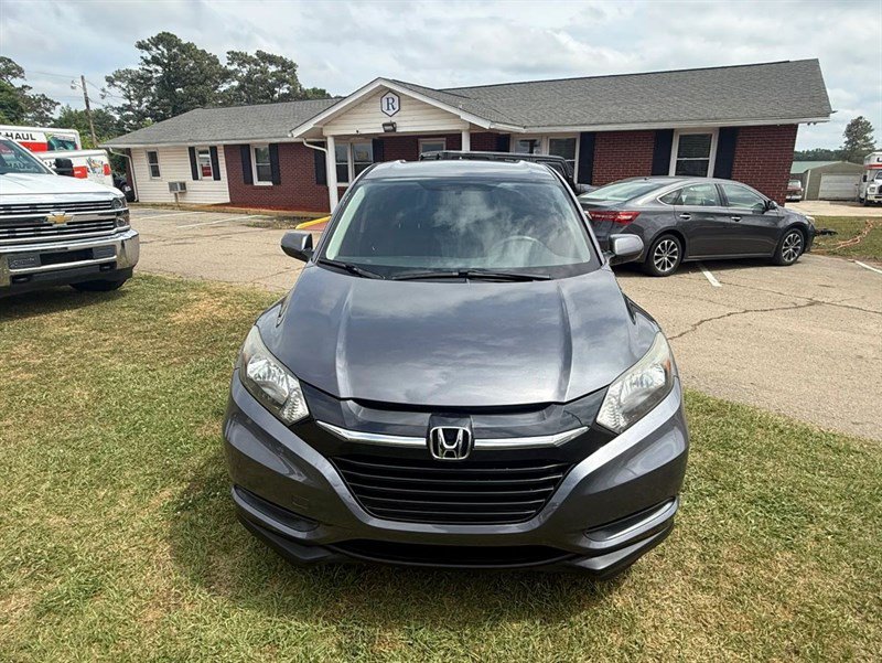Used 2017 Honda HR-V LX image 3