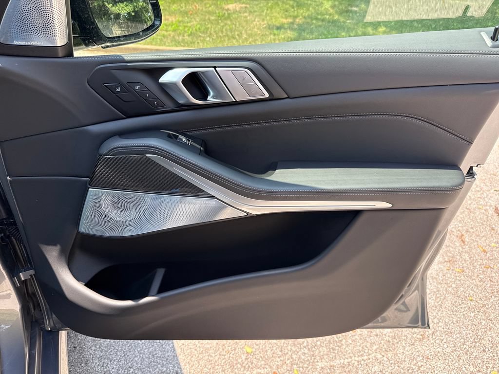 New 2027 BMW X7 M60i AWD/4WD image 30
