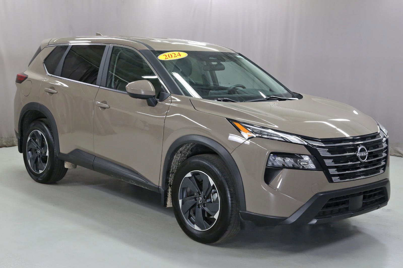 Certified 2024 Nissan Rogue SV