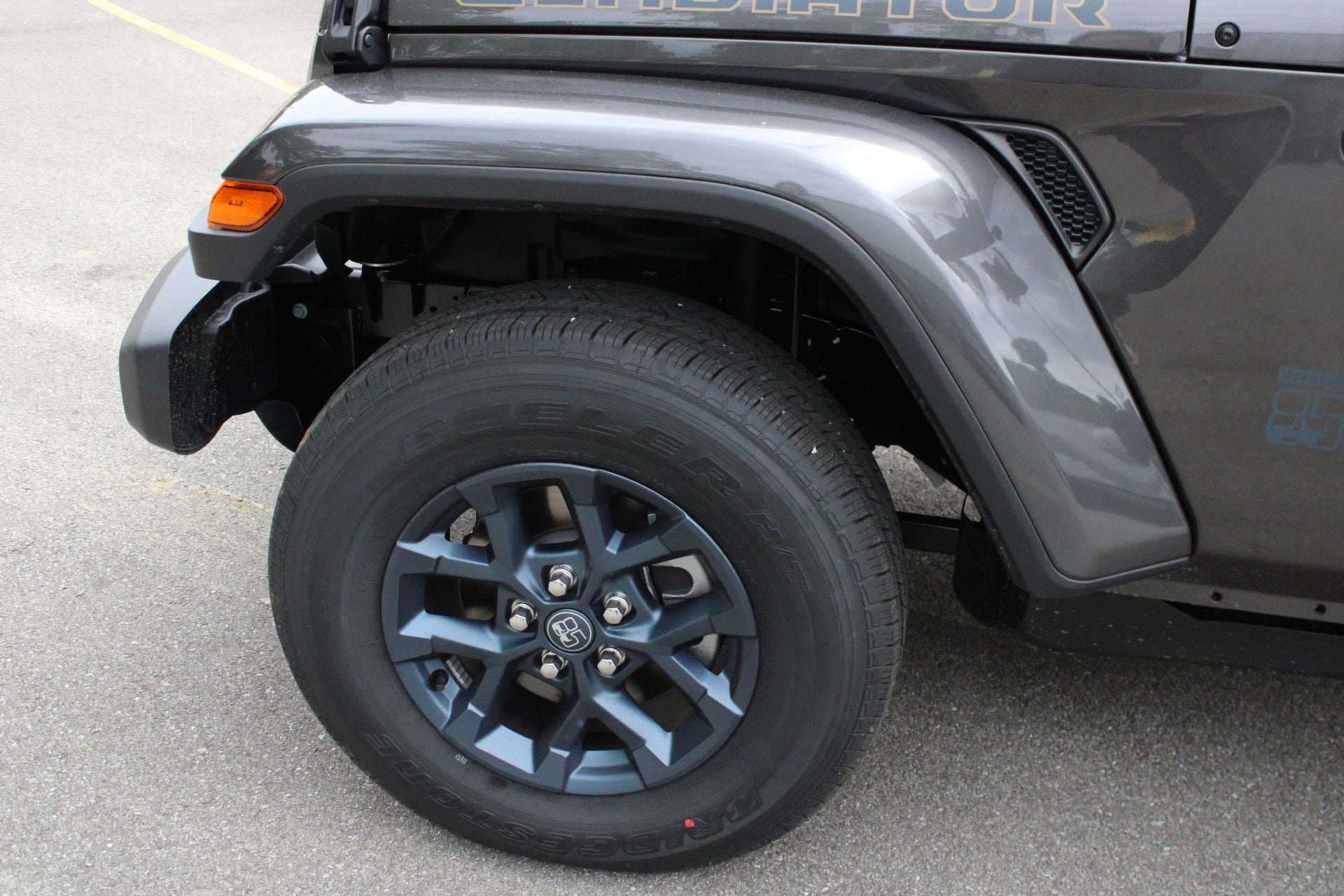 New 2026 Jeep Gladiator Sport AWD/4WD image 12
