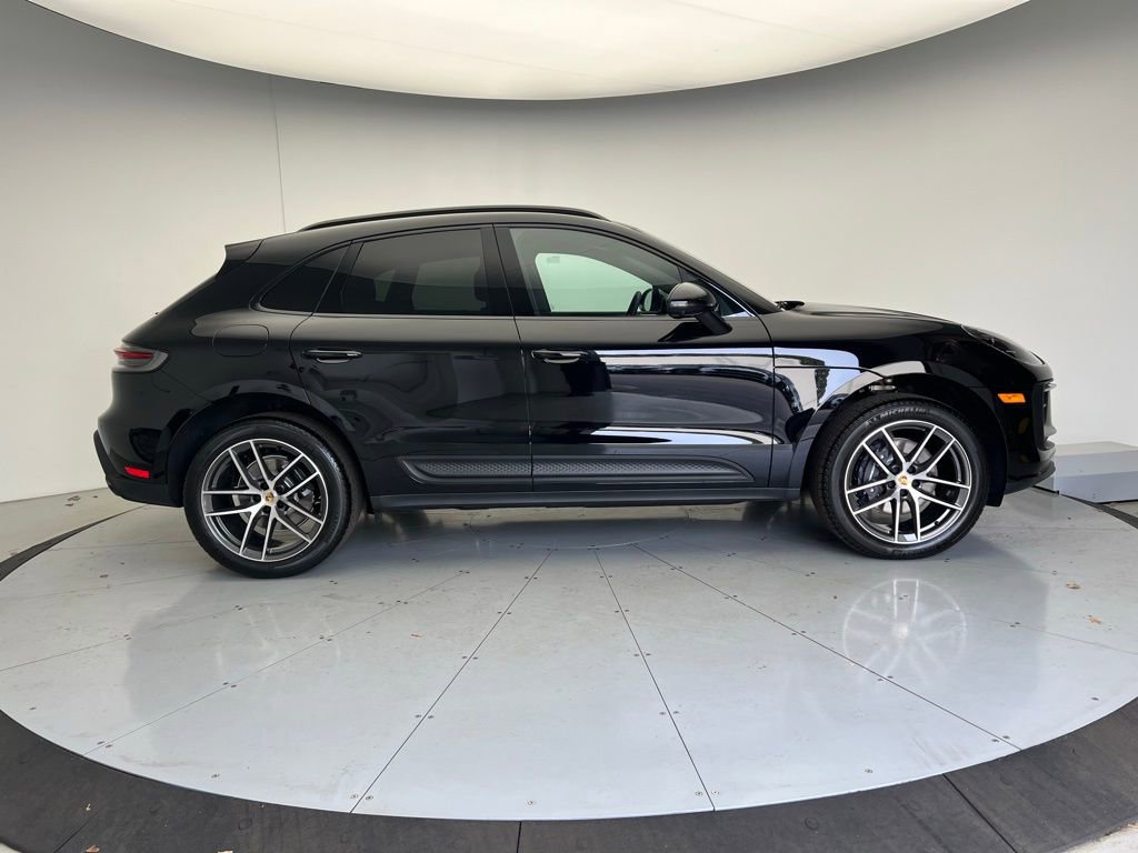 New 2026 Porsche Macan image 23