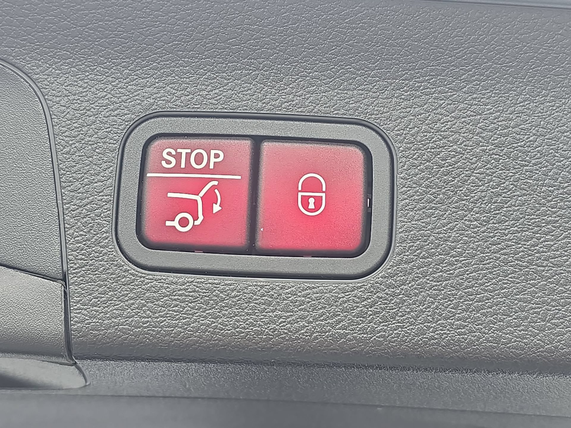 Certified 2024 Mercedes-Benz GLS 450 4MATIC image 13