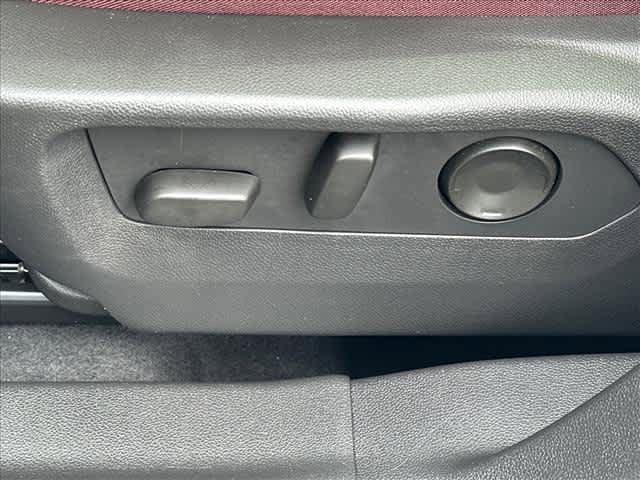 Used 2024 Buick Envision Sport Touring AWD/4WD image 17