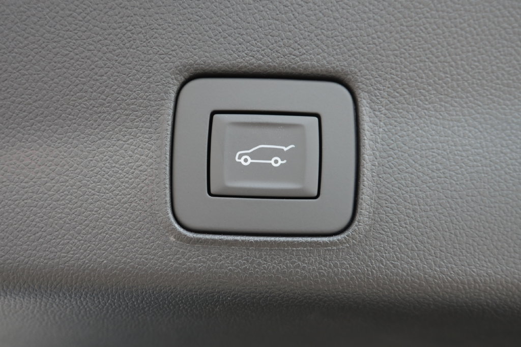 New 2026 Chevrolet TrailBlazer RS w/ Convenience Package AWD/4WD image 9
