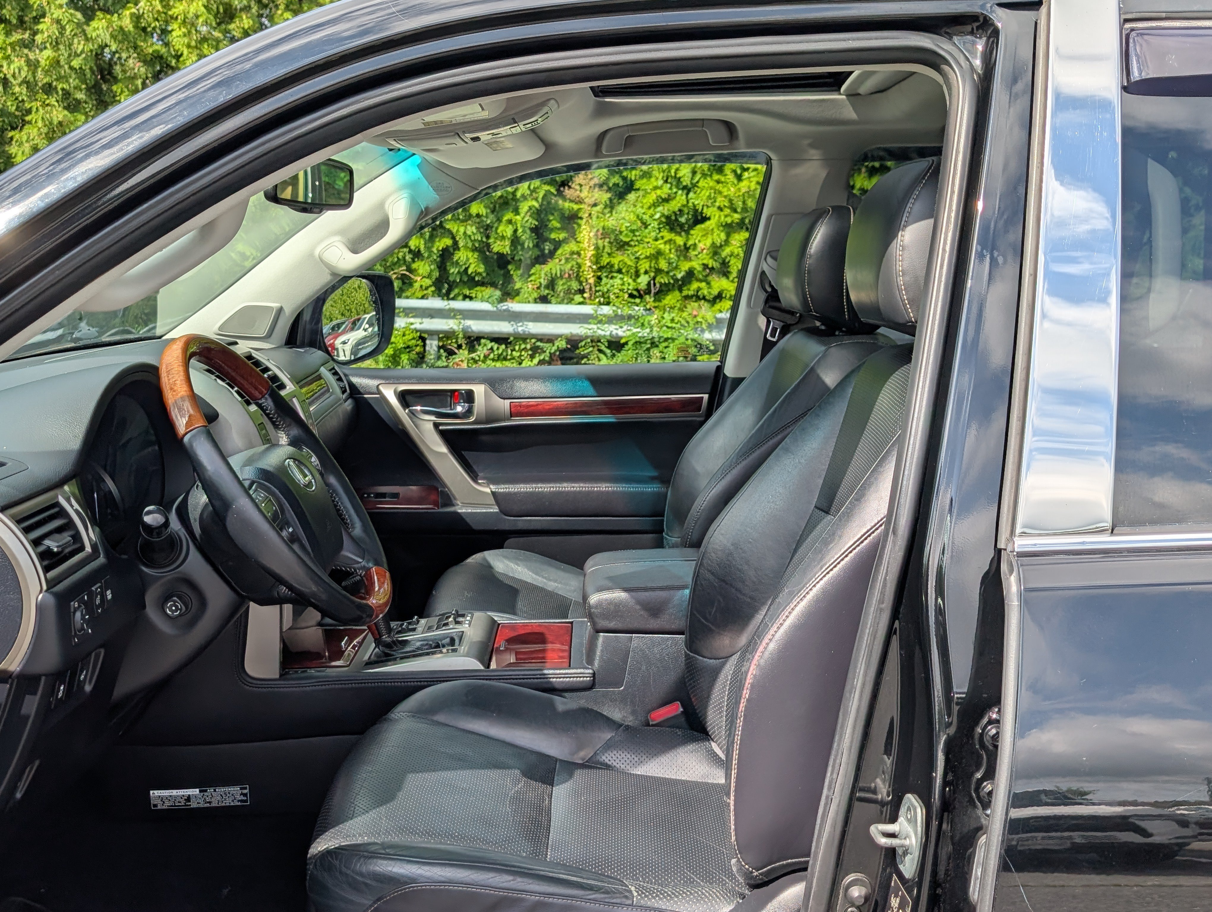 Used 2011 Lexus GX 460 Premium AWD/4WD image 18