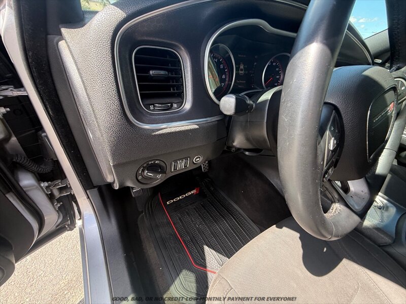 Used 2015 Dodge Charger SXT RWD image 20