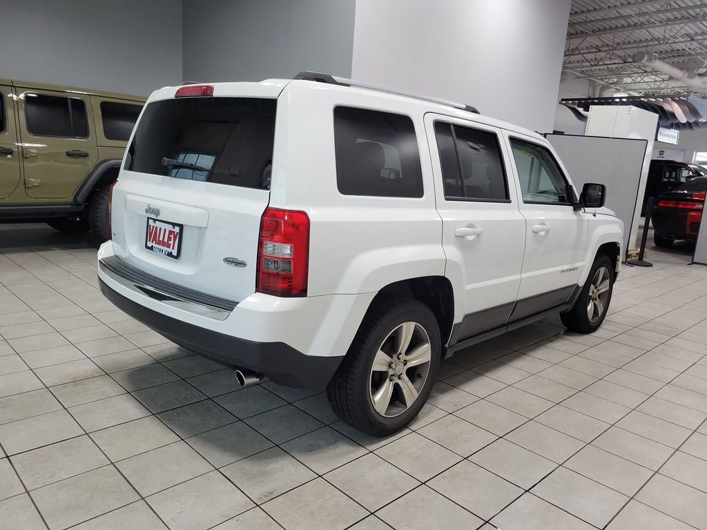 Used 2017 Jeep Patriot High Altitude image 6