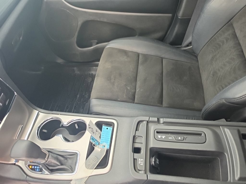 Used 2019 Jeep Grand Cherokee Altitude AWD/4WD image 24