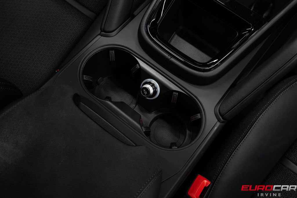 Used 2025 Porsche Cayenne GTS image 28