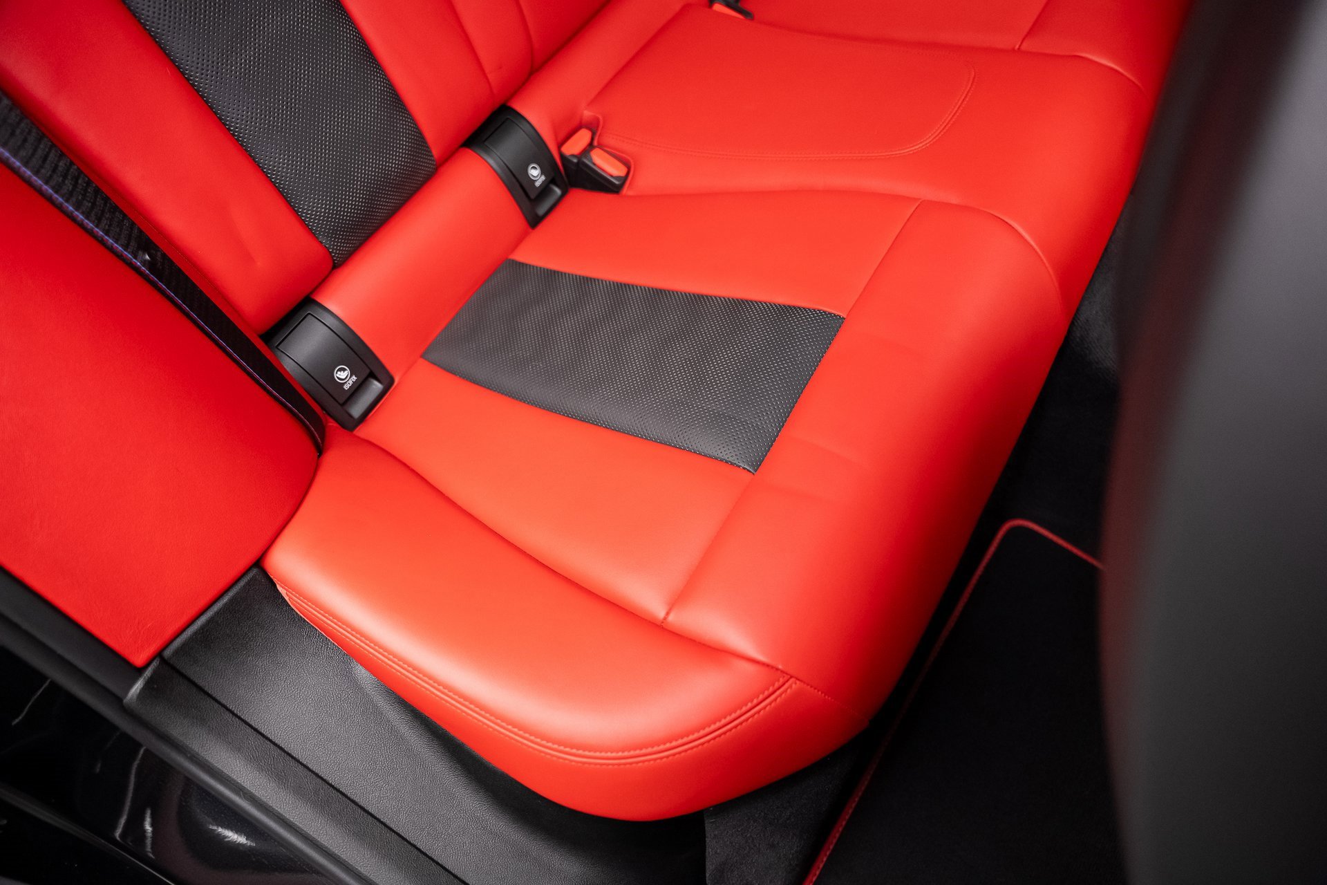 Used 2022 BMW M3 Competition w/ M Carbon Exterior Package image 69