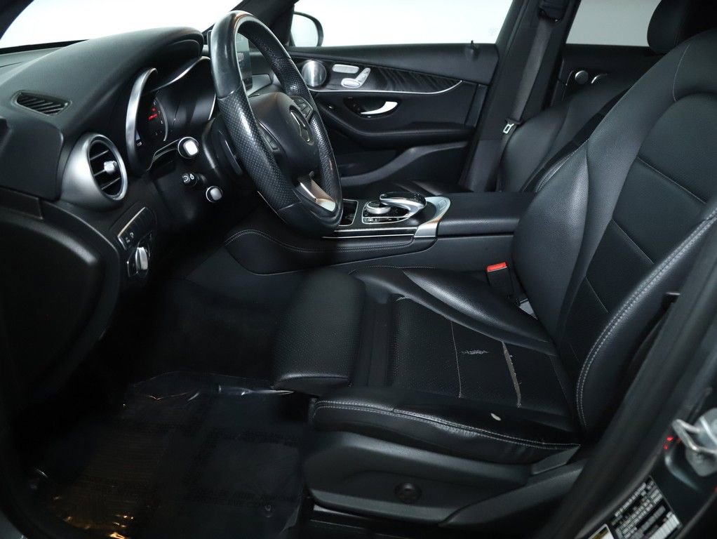 Used 2018 Mercedes-Benz GLC 300 4MATIC image 19