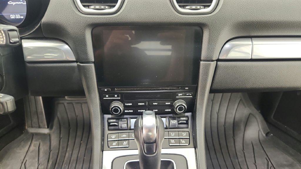 Used 2019 Porsche 718 Cayman S RWD image 37