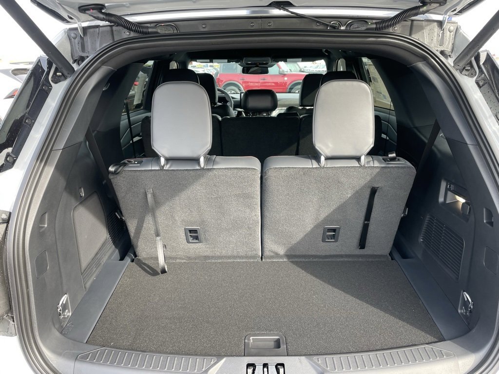 New 2026 Ford Explorer ST-Line w/ ST-Line Street Pack image 35