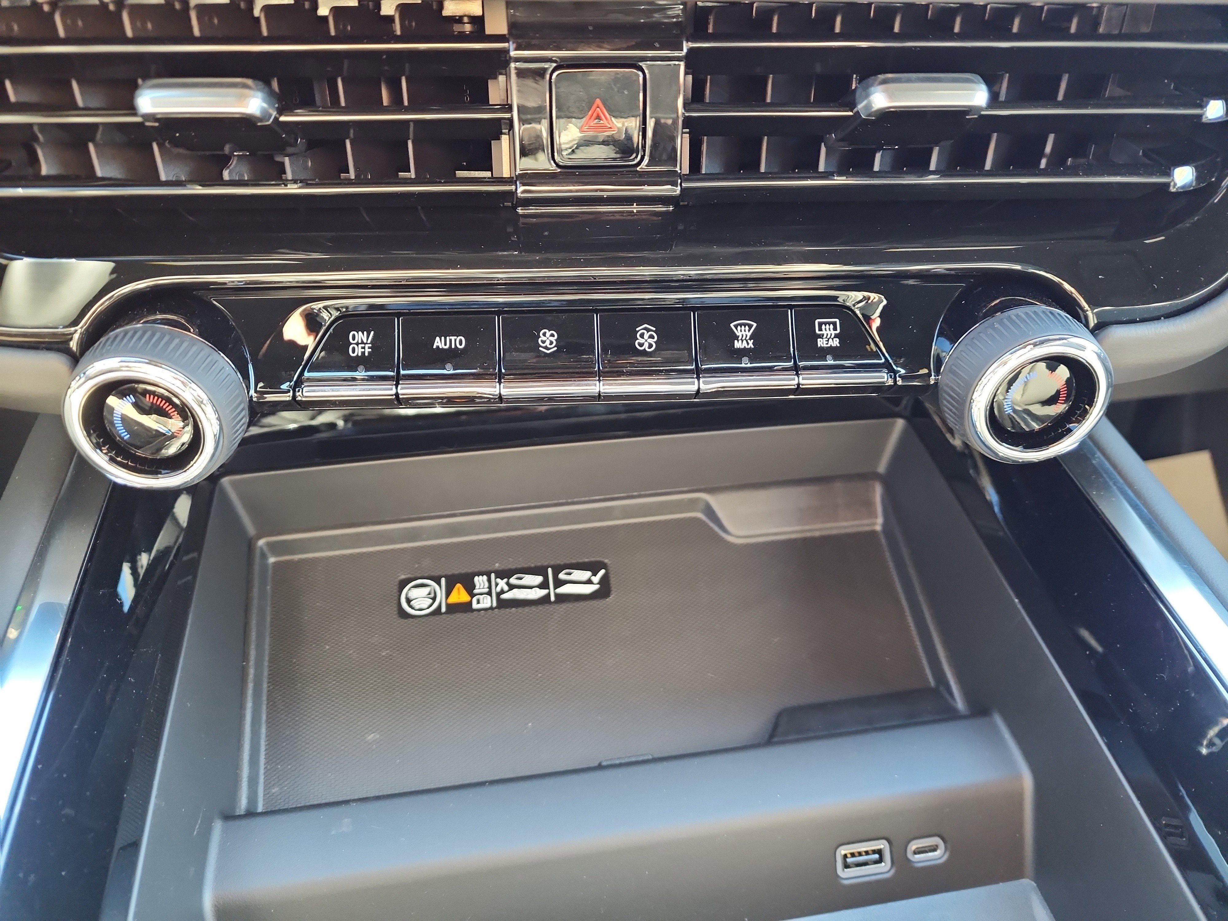 New 2026 Chevrolet Tahoe Premier image 16