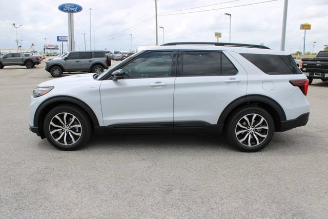 New 2026 Ford Explorer ST-Line RWD image 5