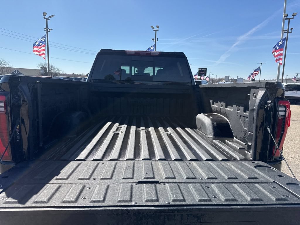 Used 2025 GMC Sierra 3500 Denali Ultimate AWD/4WD image 19