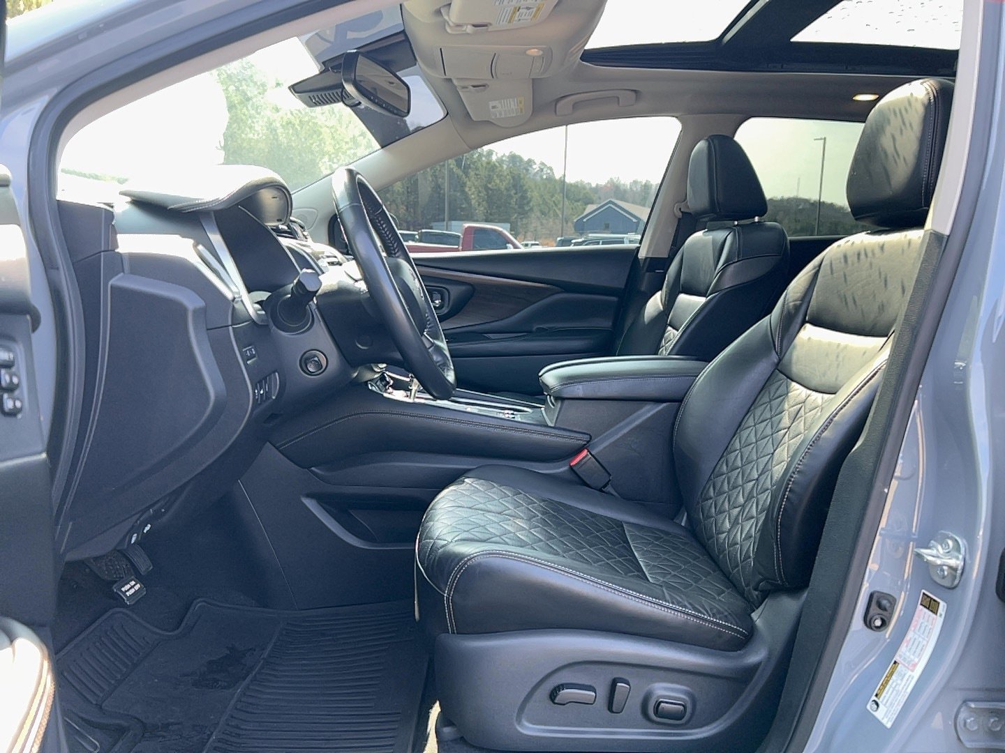 Used 2023 Nissan Murano Platinum w/ Cargo Package FWD image 11