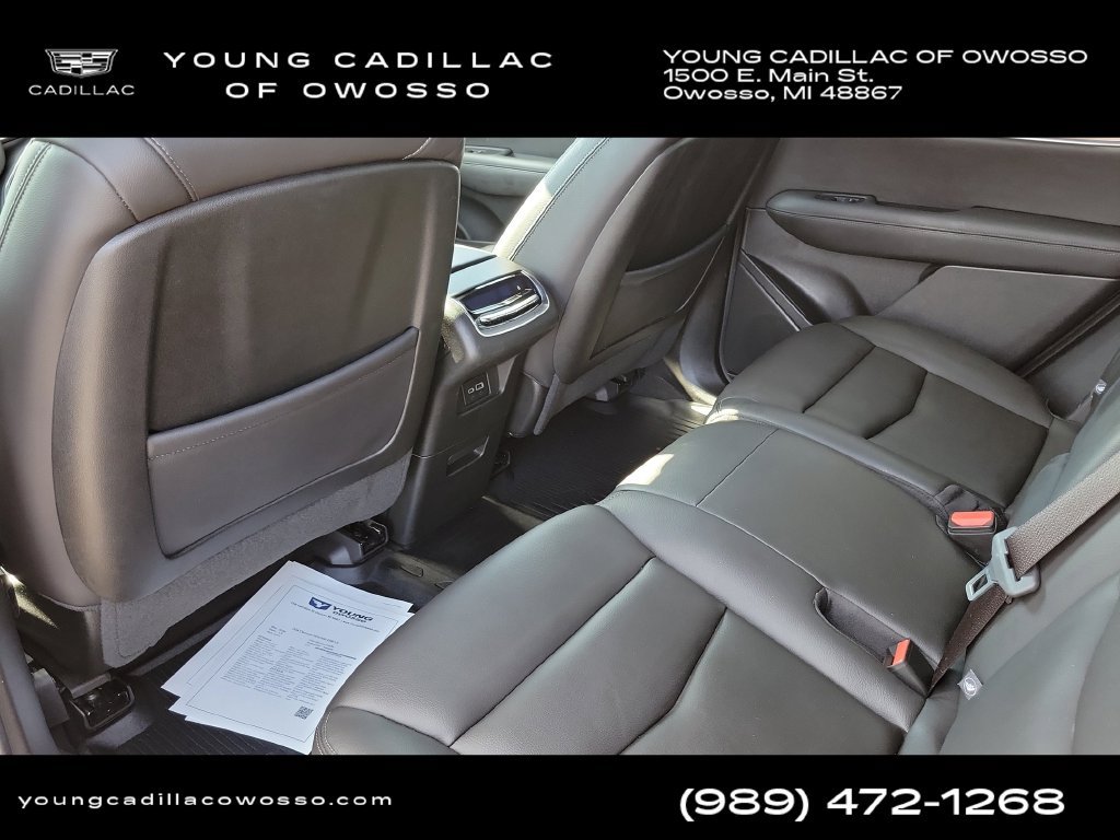 Used 2025 Cadillac XT6 Luxury w/ LPO, Floor Liner Package AWD/4WD image 30