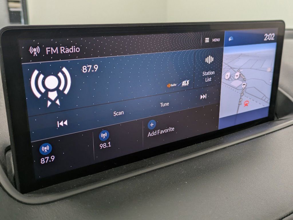 Used 2023 Acura MDX SH-AWD w/ Technology Package image 11