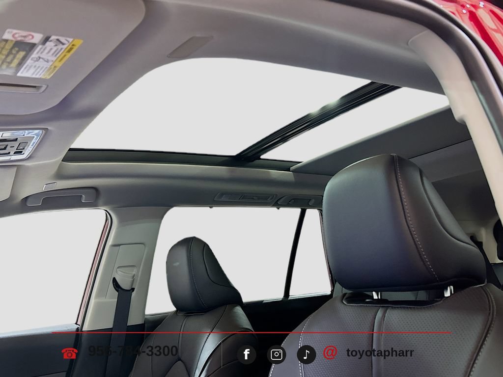 New 2026 Toyota Grand Highlander FWD image 21