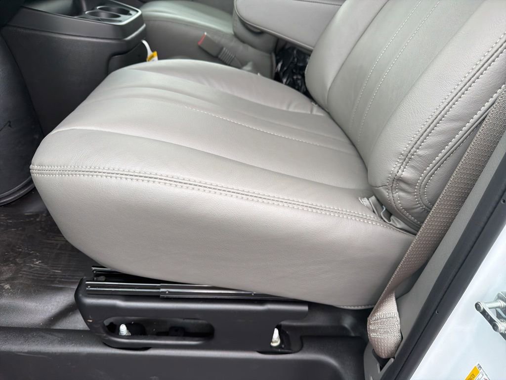 New 2025 Chevrolet Express 2500 w/ Driver Convenience Package image 13