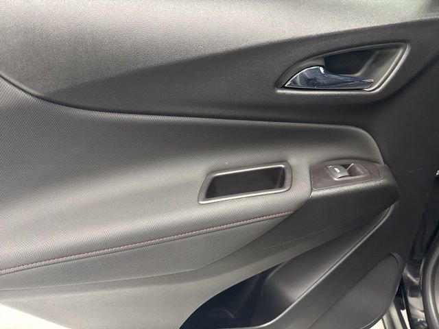 Used 2022 Chevrolet Equinox RS w/ RS Leather Package image 25