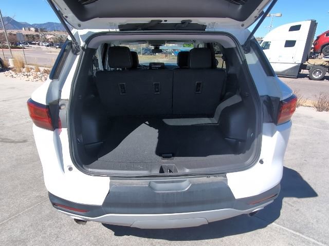 Used 2025 Chevrolet Blazer LT AWD/4WD image 29