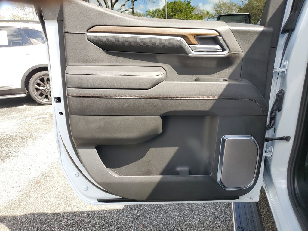 Used 2026 Chevrolet Silverado 1500 High Country image 10